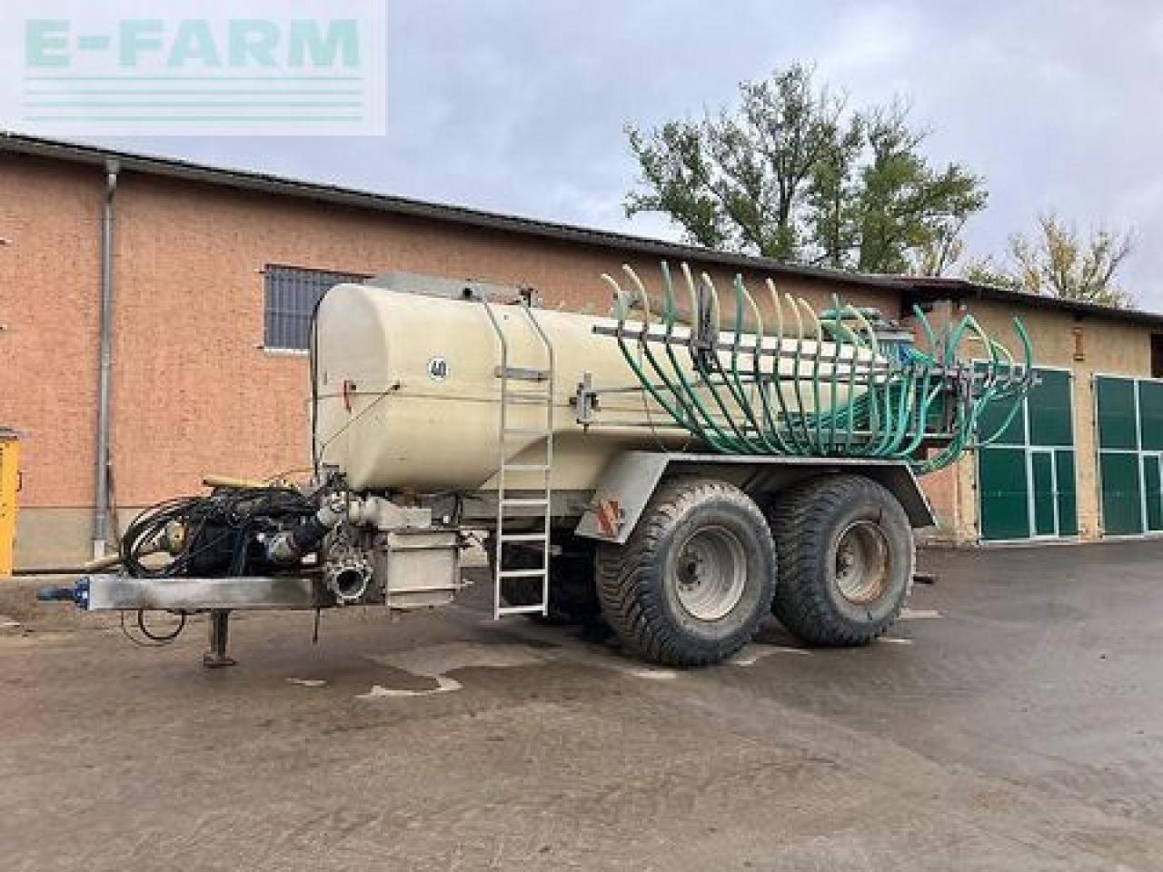 Eisele fw 240/160 mit vogelsang 12m schleppschlauch - Cuba de purín: foto 1 Eisele fw 240/160 mit vogelsang 12m schleppschlauch - Cuba de purín: foto 1