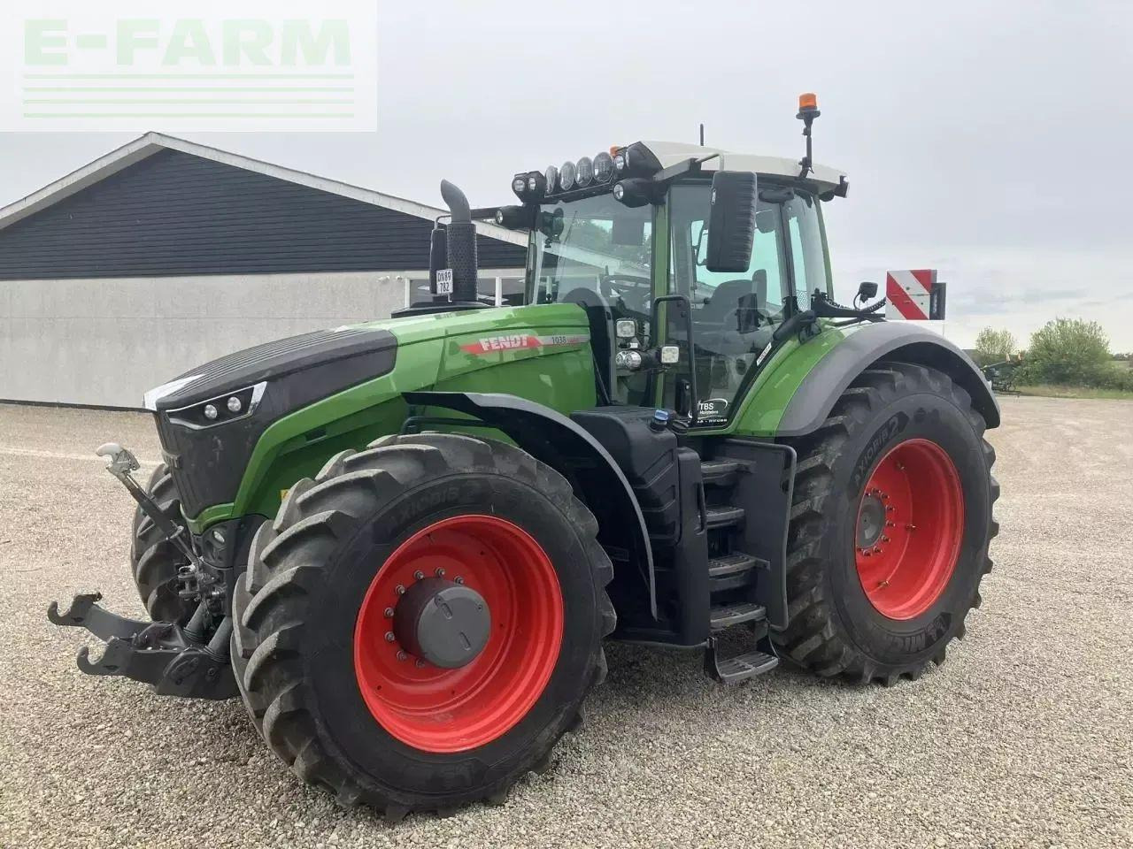 Fendt 1038 vario gen3 - Tractor: foto 1 Fendt 1038 vario gen3 - Tractor: foto 1
