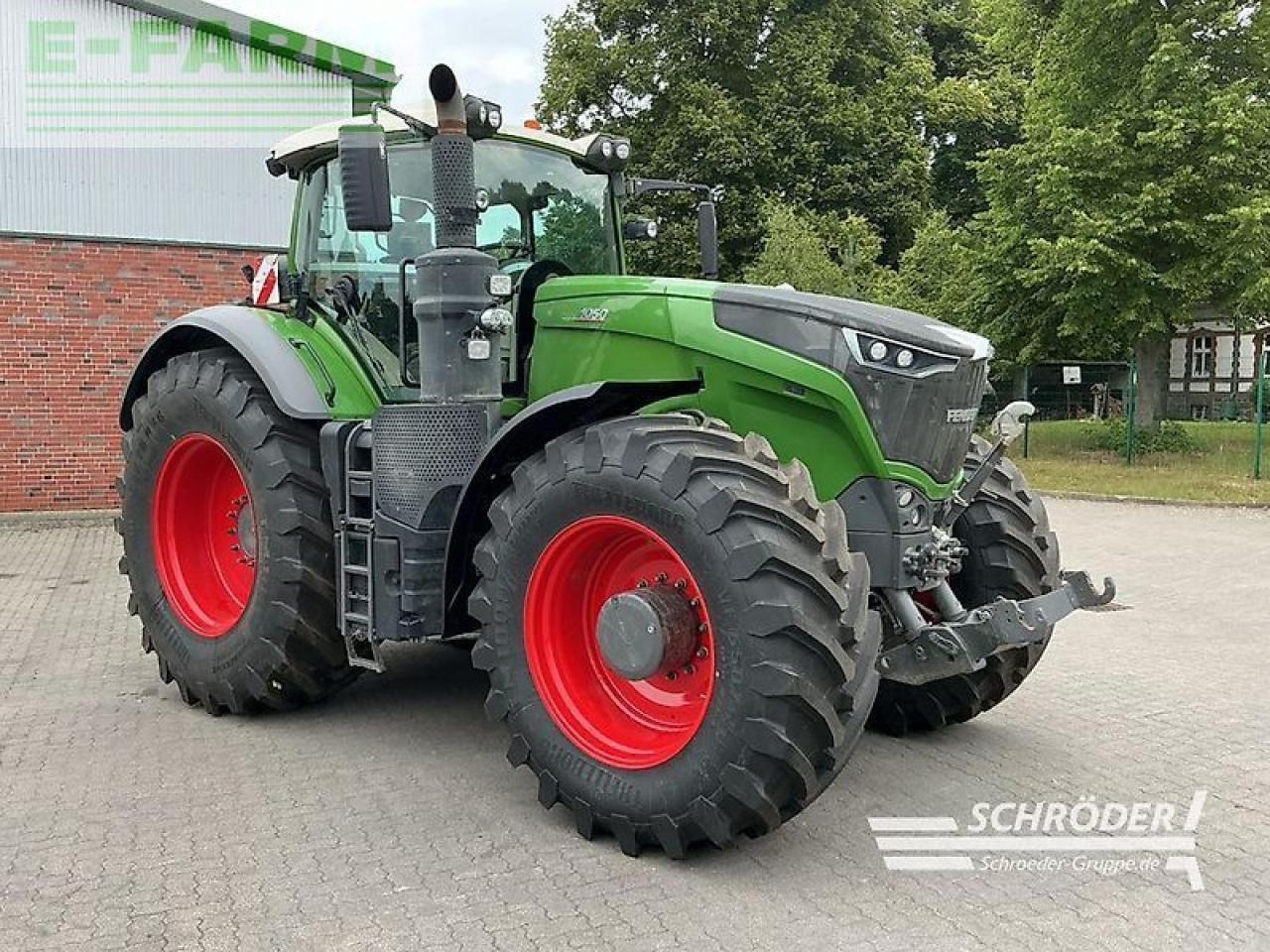 Fendt 1050 vario s4 profi plus - motor neu - Tractor: foto 1 Fendt 1050 vario s4 profi plus - motor neu - Tractor: foto 1