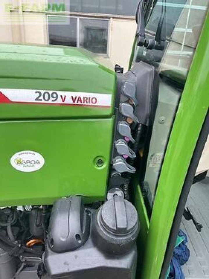 Tractor Fendt 209 v vario gen3 V: foto 8 Tractor Fendt 209 v vario gen3 V: foto 8
