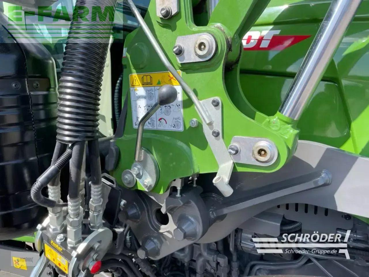 Fendt 211 s vario gen3 profi plus - Tractor: foto 3 Fendt 211 s vario gen3 profi plus - Tractor: foto 3