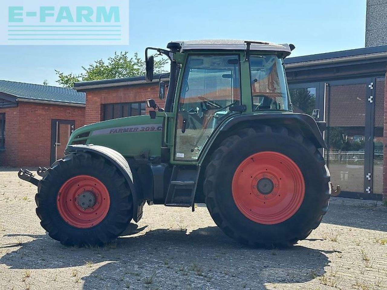 Fendt 309 c *frontzapfwelle*druckluft*klima* - Tractor: foto 2 Fendt 309 c *frontzapfwelle*druckluft*klima* - Tractor: foto 2