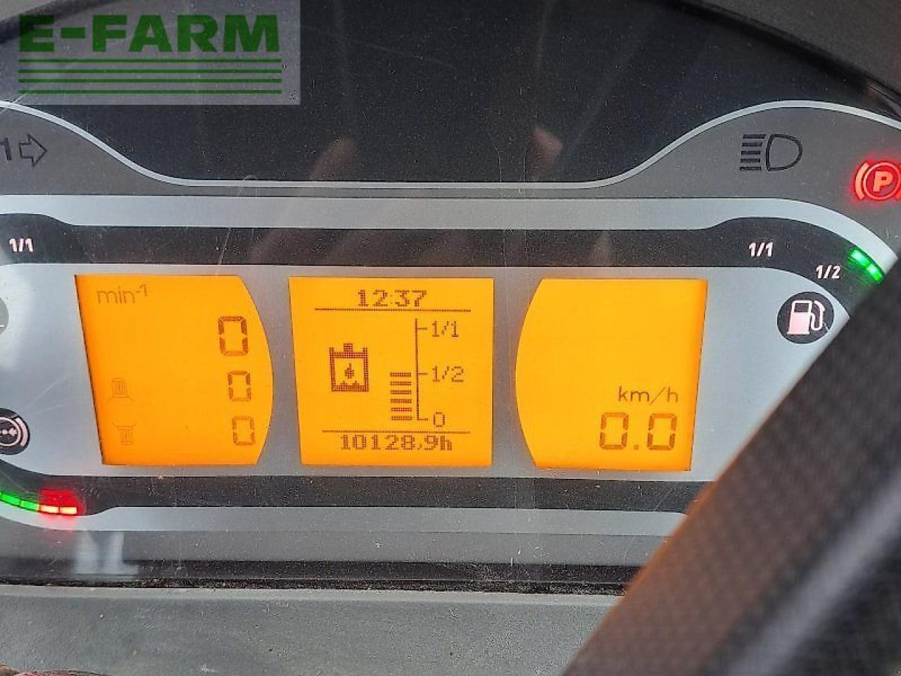 Tractor Fendt 724 vario power Power: foto 8