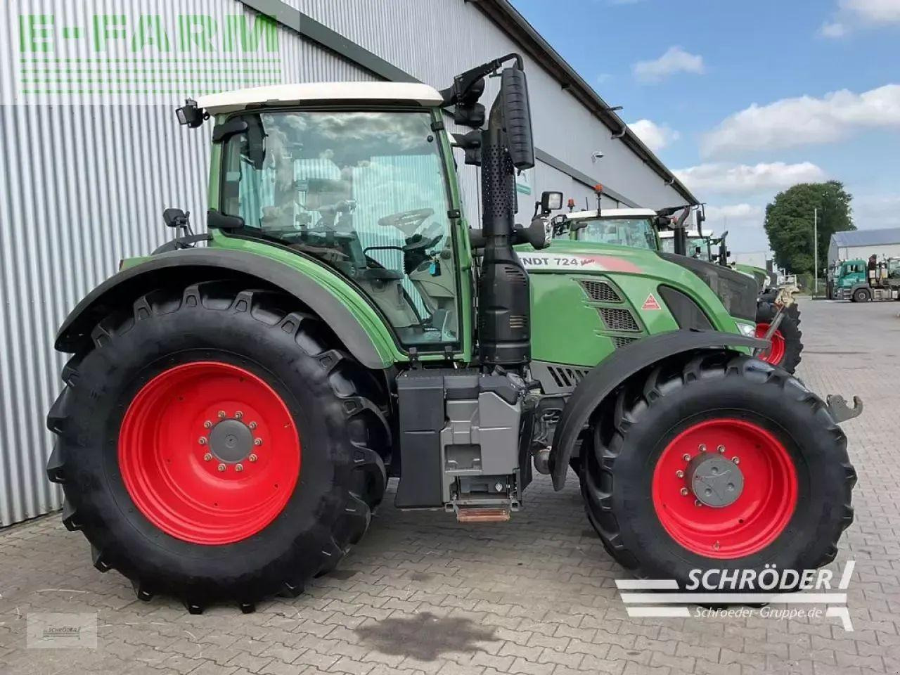 Fendt 724 vario s4 profi plus ProfiPlus - Tractor: foto 2 Fendt 724 vario s4 profi plus ProfiPlus - Tractor: foto 2