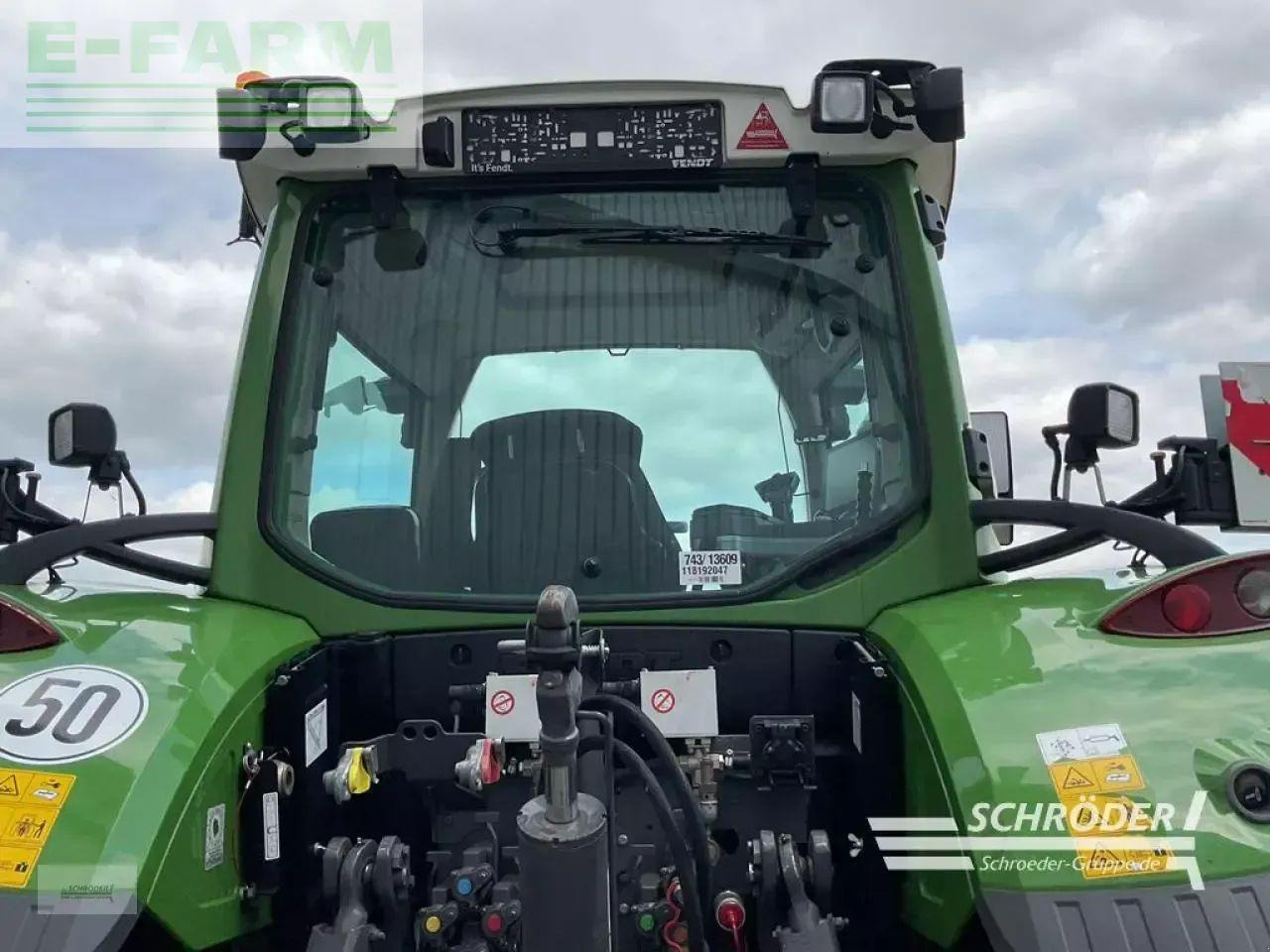 Fendt 724 vario s4 profi plus ProfiPlus - Tractor: foto 5 Fendt 724 vario s4 profi plus ProfiPlus - Tractor: foto 5