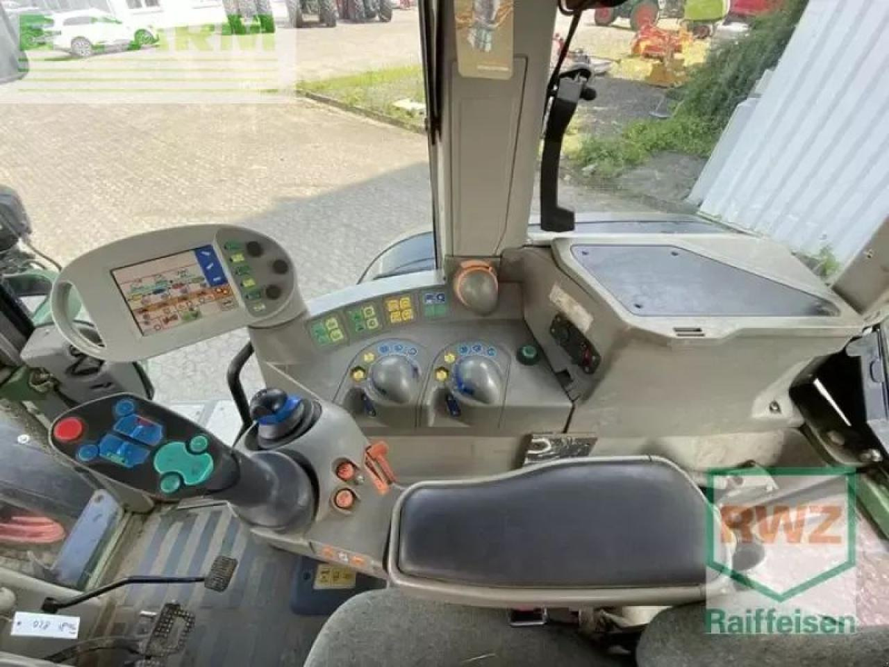 Tractor Fendt 820 vario: foto 9