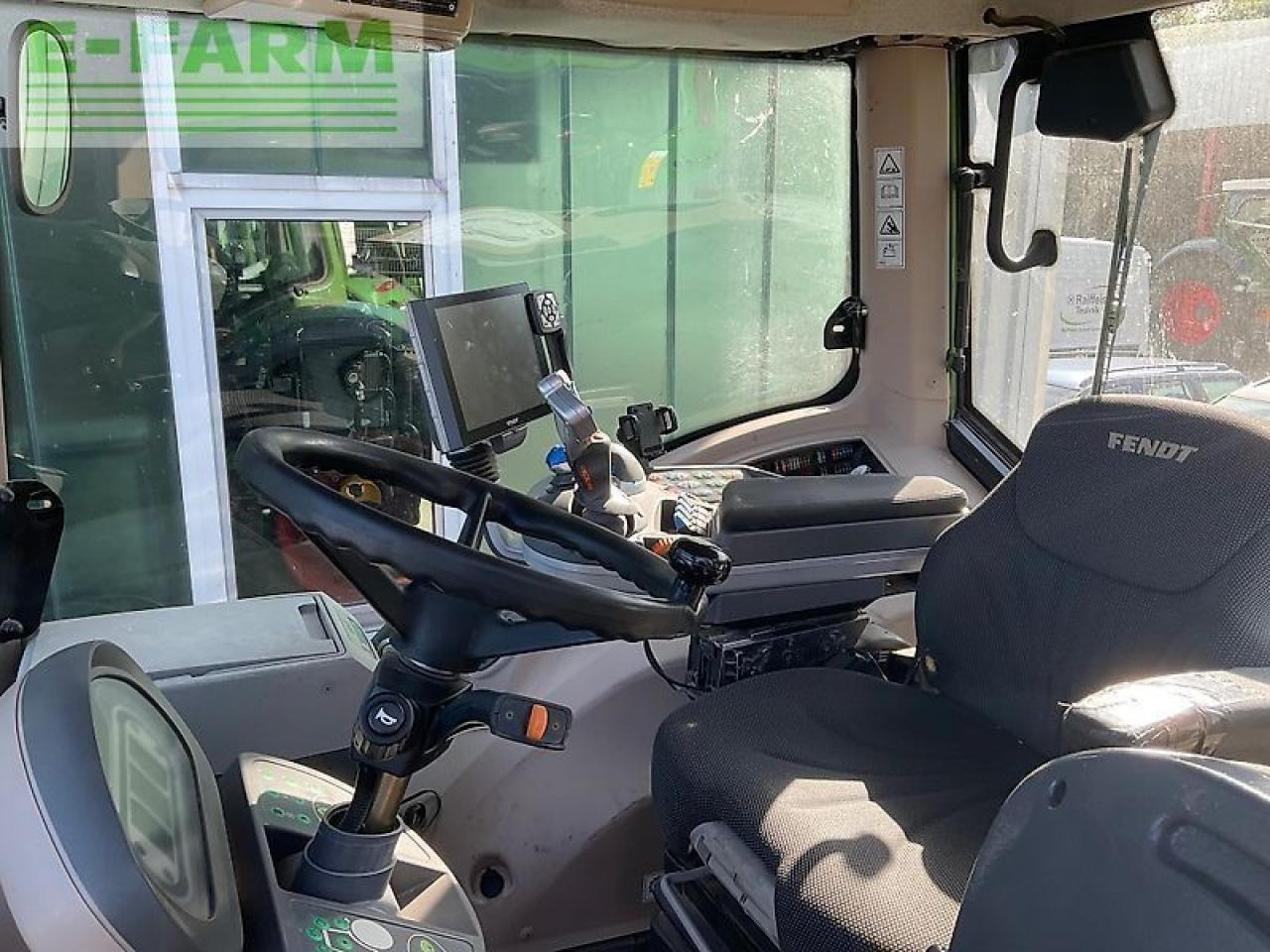 Fendt 828 vario s4 - Tractor: foto 5 Fendt 828 vario s4 - Tractor: foto 5