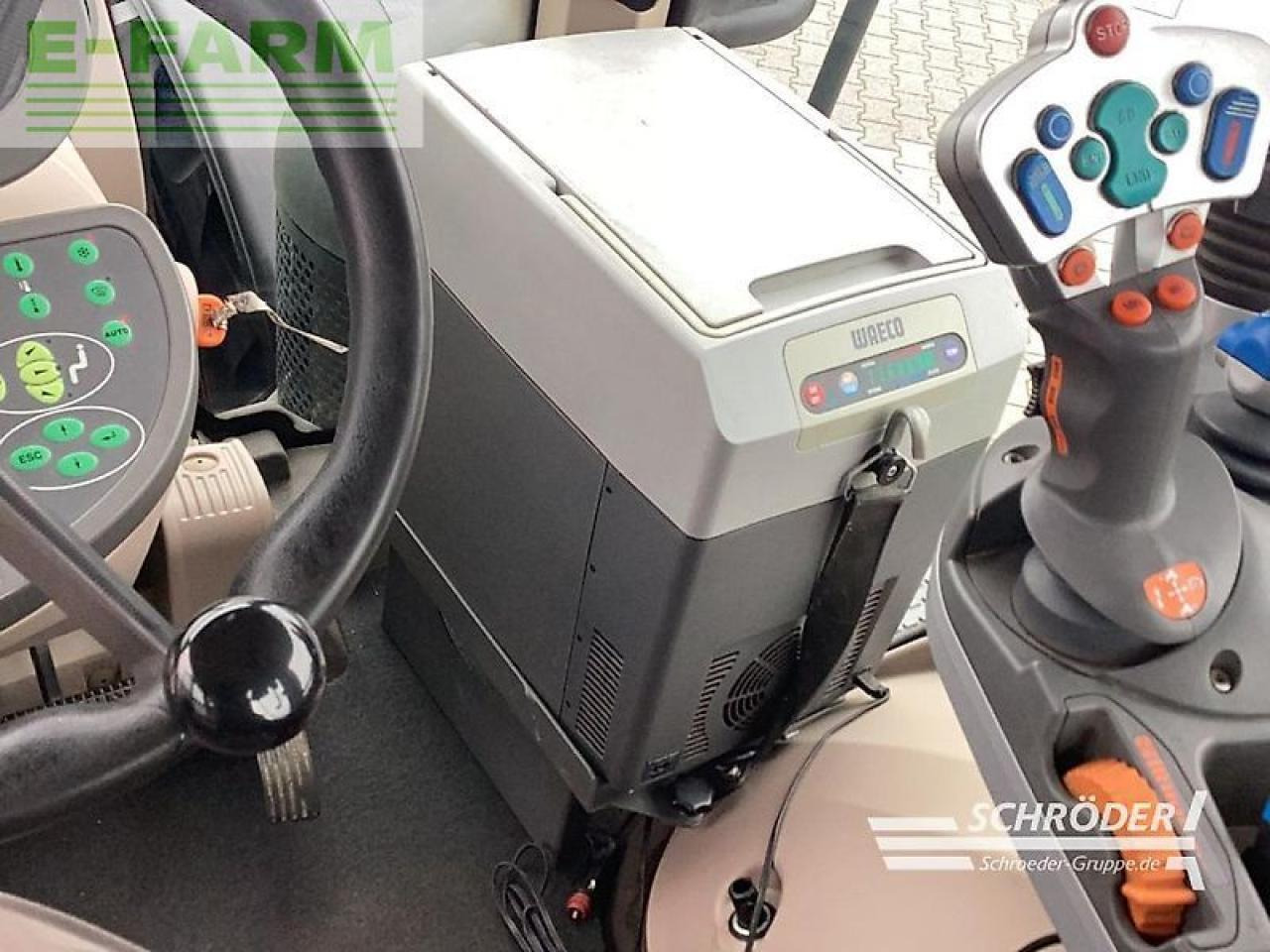 Tractor Fendt 828 vario s4 profi plus: foto 16