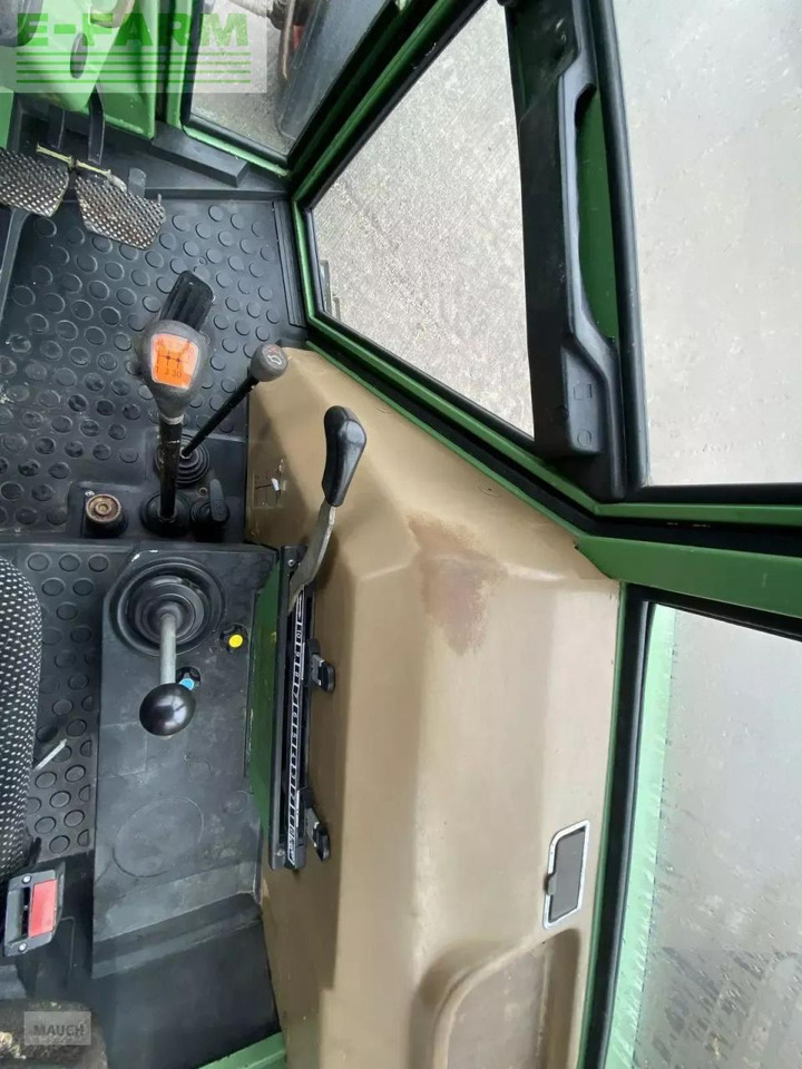 Tractor Fendt farmer 305 ls 40 km/h: foto 12 Tractor Fendt farmer 305 ls 40 km/h: foto 12