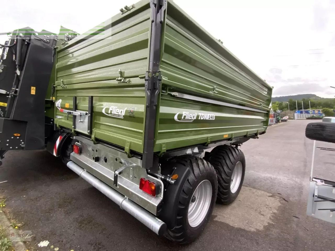 Fliegl tdk 140 - Remolque volquete agrícola: foto 2 Fliegl tdk 140 - Remolque volquete agrícola: foto 2