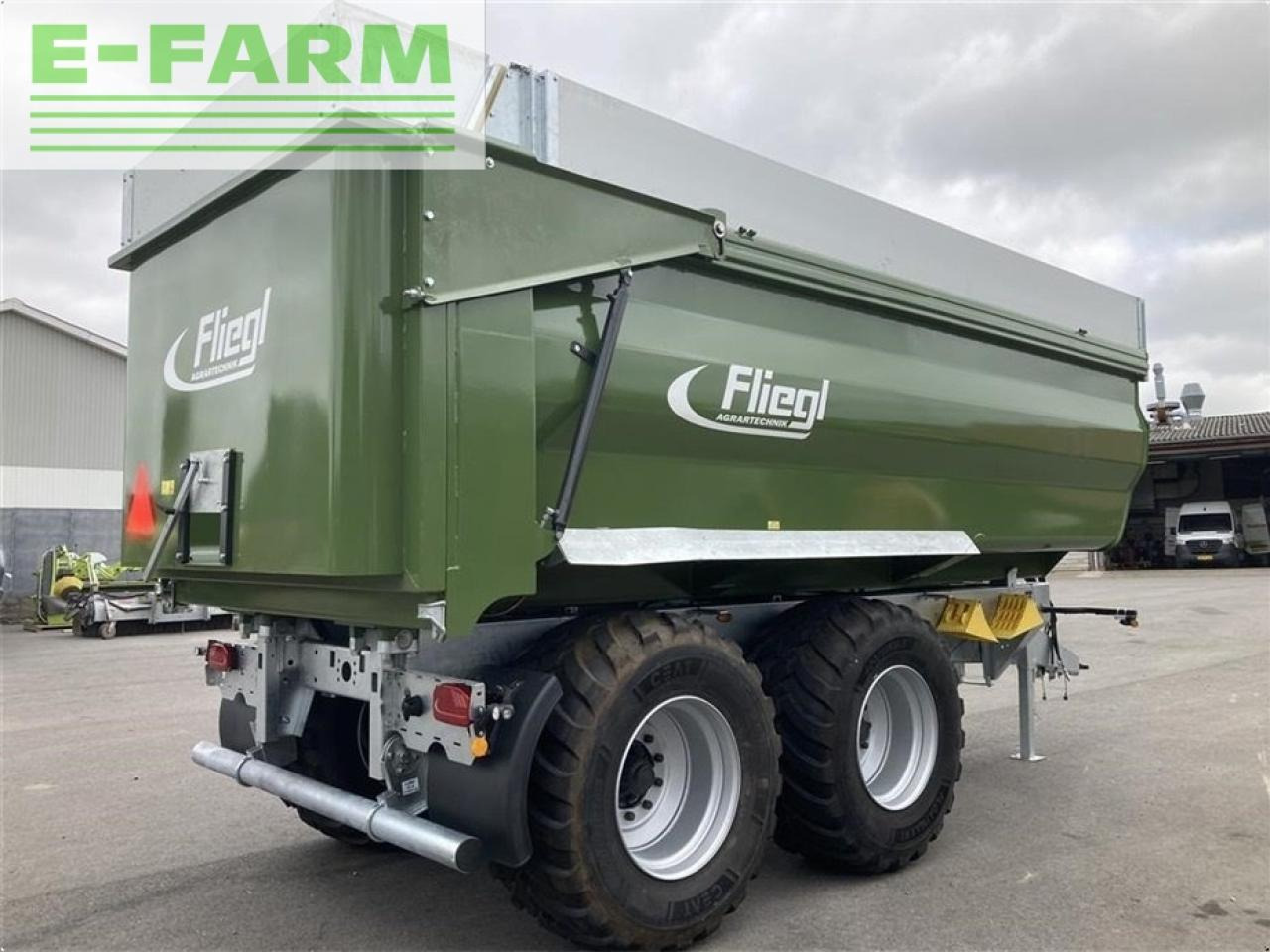 Fliegl tmk 264 fox profi m/400 mm kornoverbygning - Remolque volquete agrícola: foto 4 Fliegl tmk 264 fox profi m/400 mm kornoverbygning - Remolque volquete agrícola: foto 4