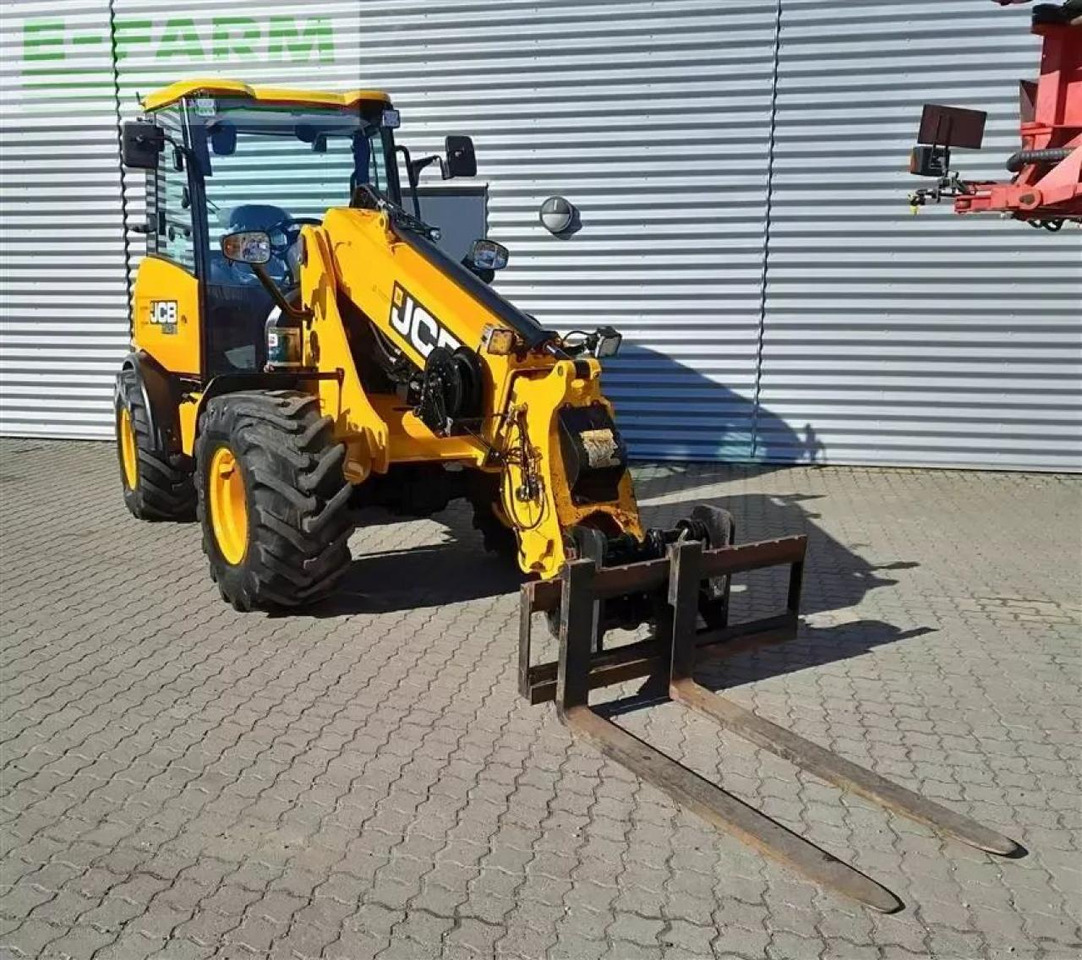 JCB tm180 telelæsser - Manipulador telescópico: foto 1 JCB tm180 telelæsser - Manipulador telescópico: foto 1