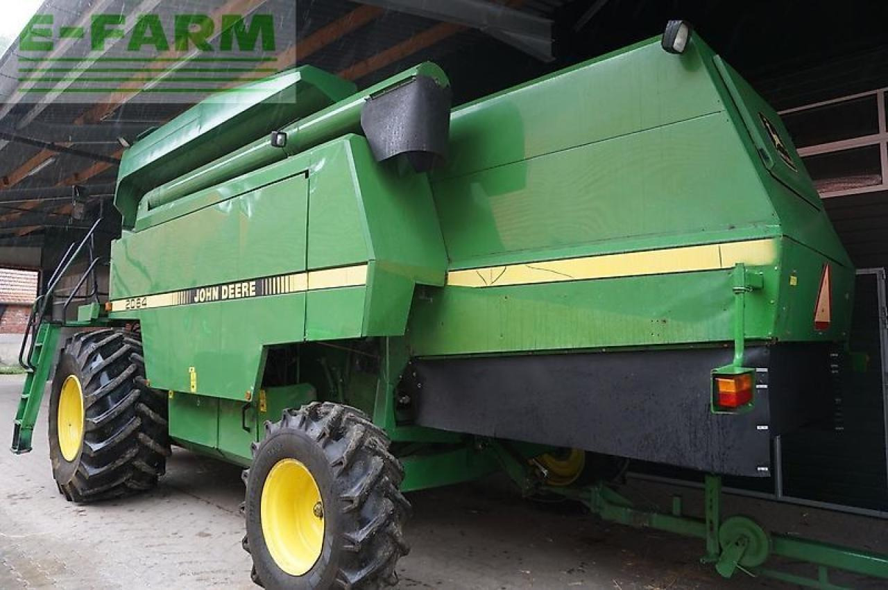 John Deere 2064 + 820 schneidwerk - Cosechadora de granos: foto 4 John Deere 2064 + 820 schneidwerk - Cosechadora de granos: foto 4