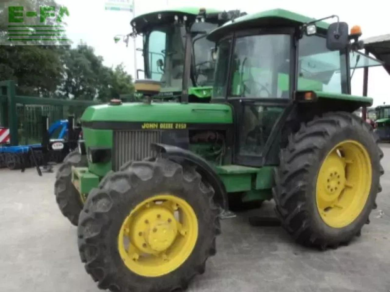 John Deere 2850 - Tractor: foto 1 John Deere 2850 - Tractor: foto 1