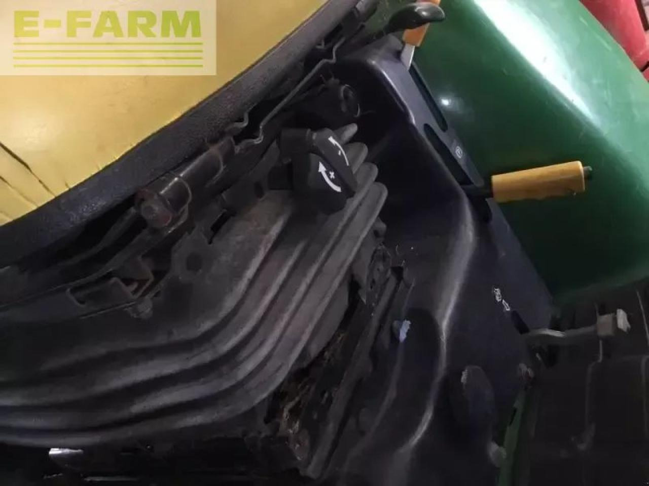 John Deere 3320 my11 - Tractor: foto 3 John Deere 3320 my11 - Tractor: foto 3