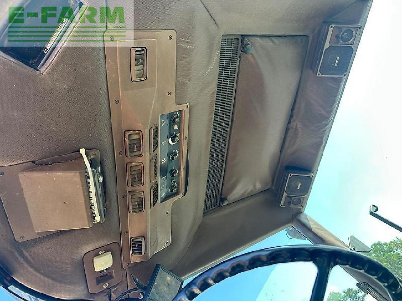 John Deere 4050 klima fronthubwerk - Tractor: foto 5 John Deere 4050 klima fronthubwerk - Tractor: foto 5