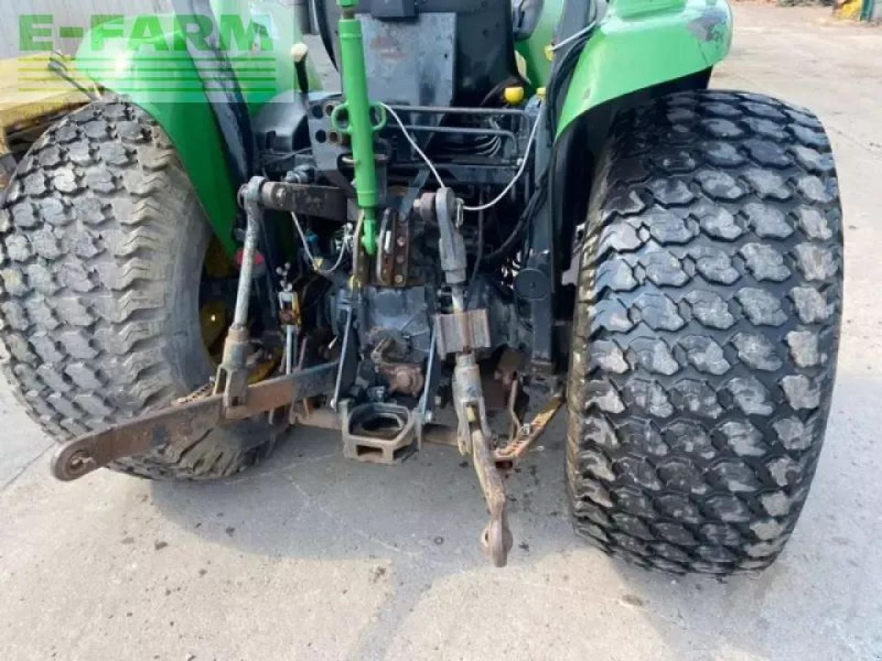 John Deere 4710 - Tractor: foto 5 John Deere 4710 - Tractor: foto 5
