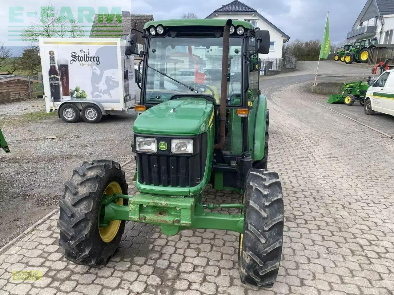 Tractor John Deere 5055e: foto 6 Tractor John Deere 5055e: foto 6