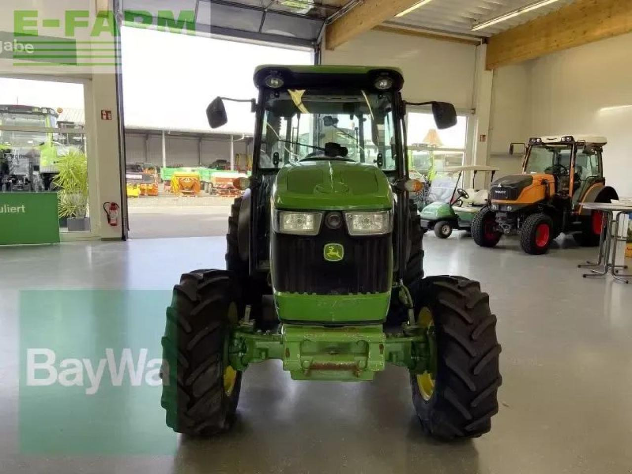 John Deere 5075 gf - Tractor: foto 3 John Deere 5075 gf - Tractor: foto 3