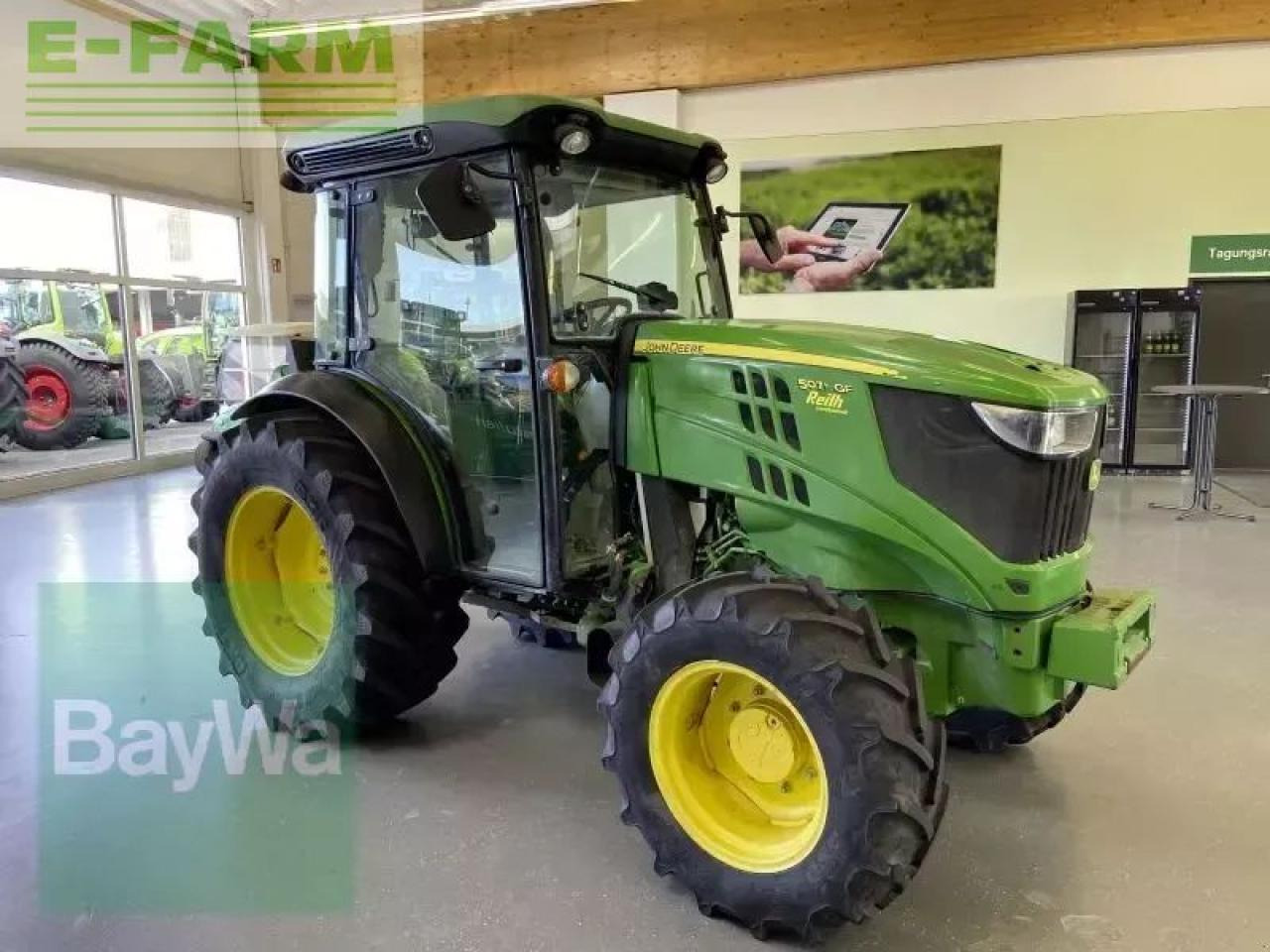 John Deere 5075 gf - Tractor: foto 2 John Deere 5075 gf - Tractor: foto 2