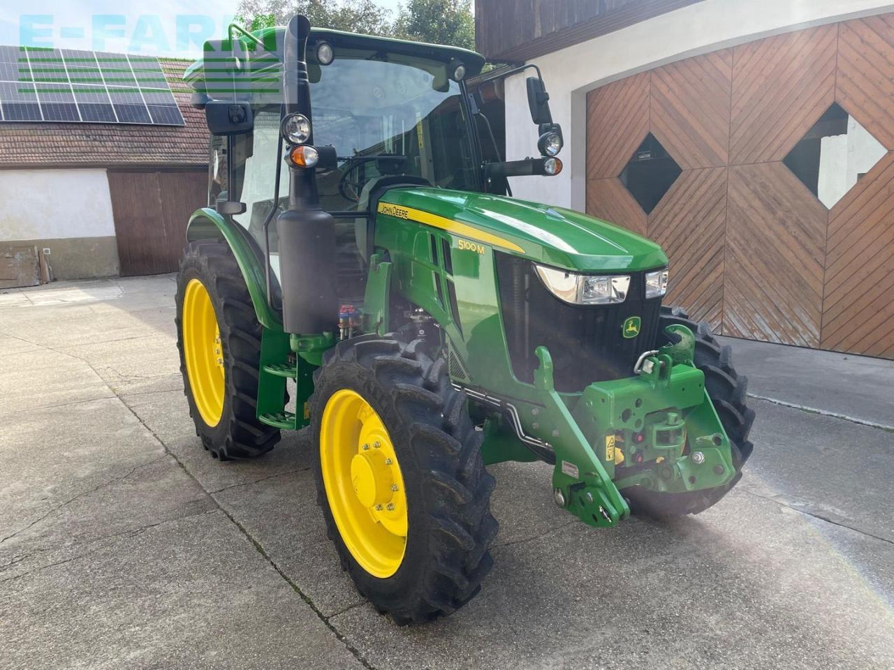John Deere 5100M - Tractor: foto 2 John Deere 5100M - Tractor: foto 2