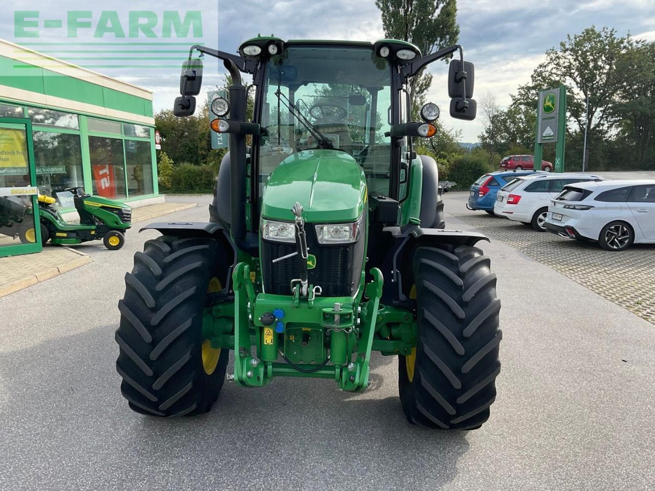 John Deere 5100R - Tractor: foto 3 John Deere 5100R - Tractor: foto 3