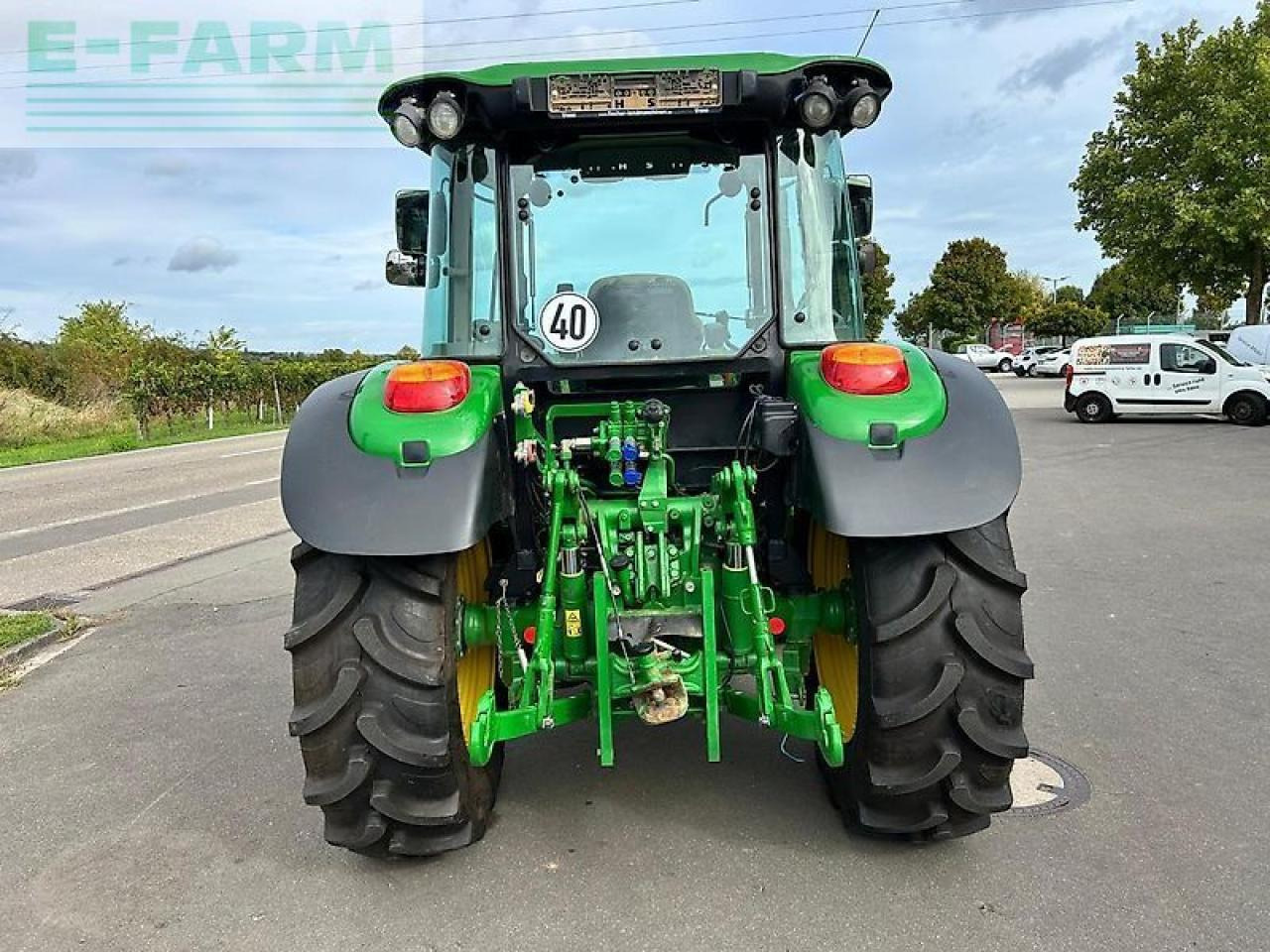 John Deere 5100m - Tractor: foto 3 John Deere 5100m - Tractor: foto 3