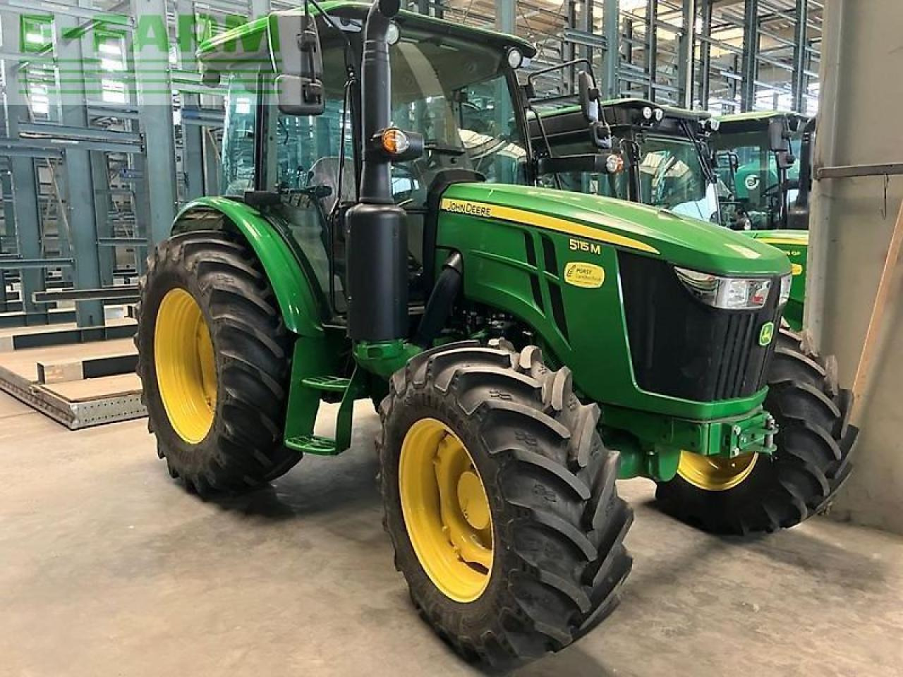 John Deere 5115m - Tractor: foto 1 John Deere 5115m - Tractor: foto 1