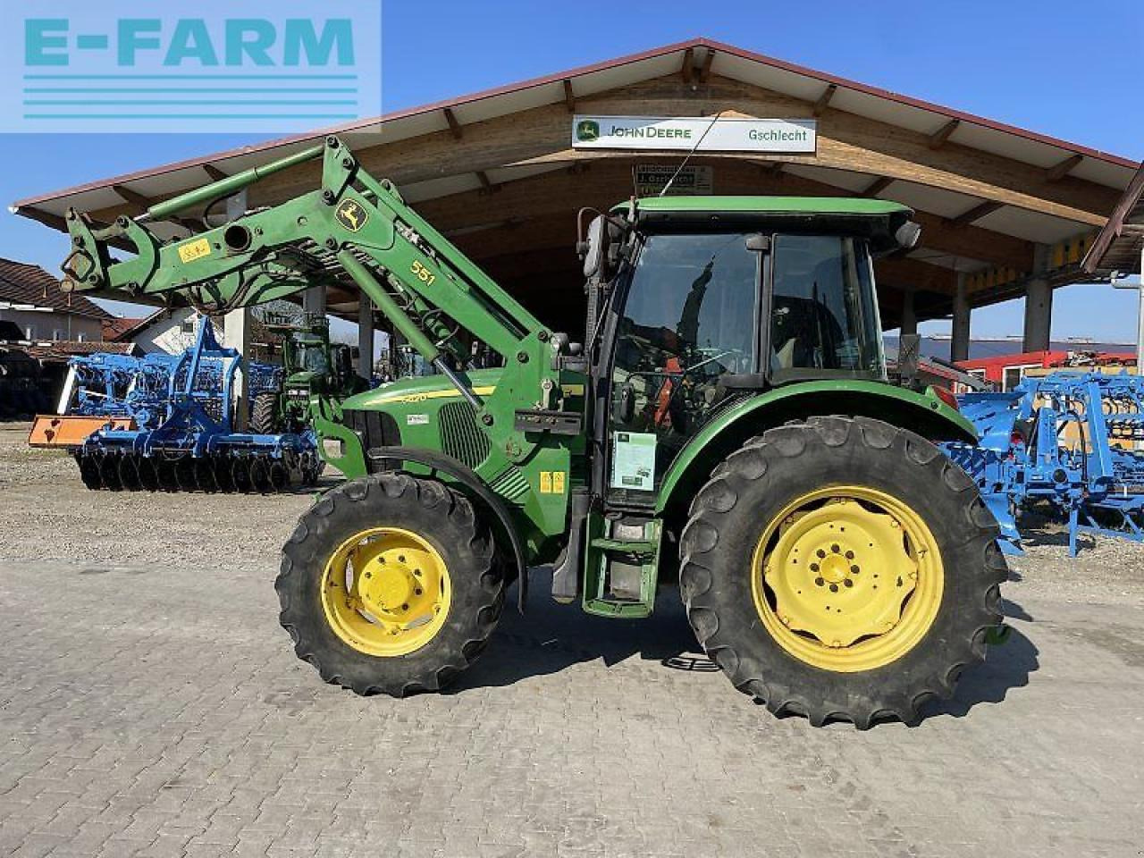 John Deere 5620 fl premium - Tractor: foto 3 John Deere 5620 fl premium - Tractor: foto 3