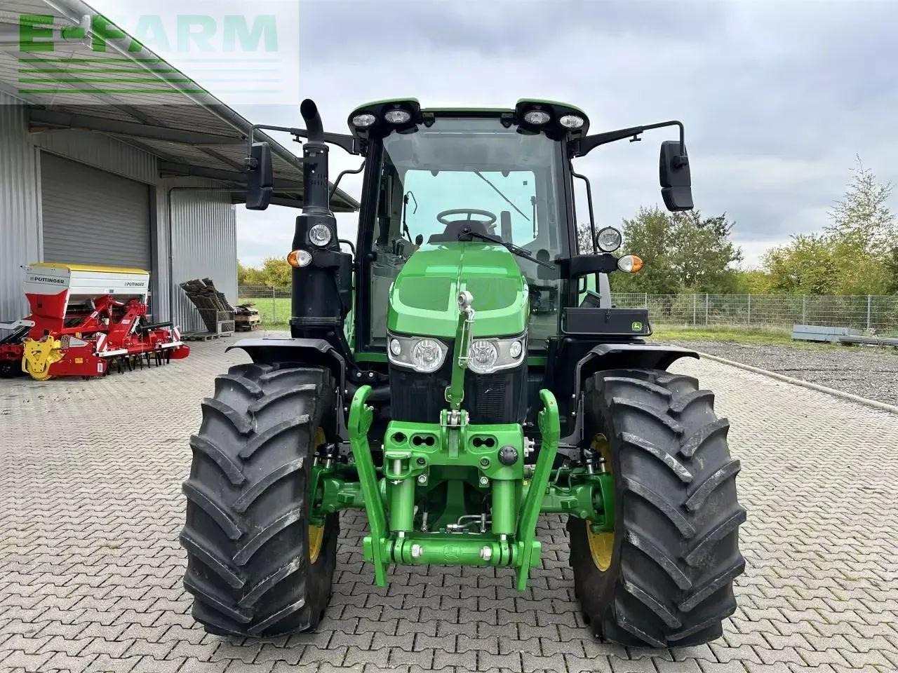 John Deere 6090m - Tractor: foto 3 John Deere 6090m - Tractor: foto 3