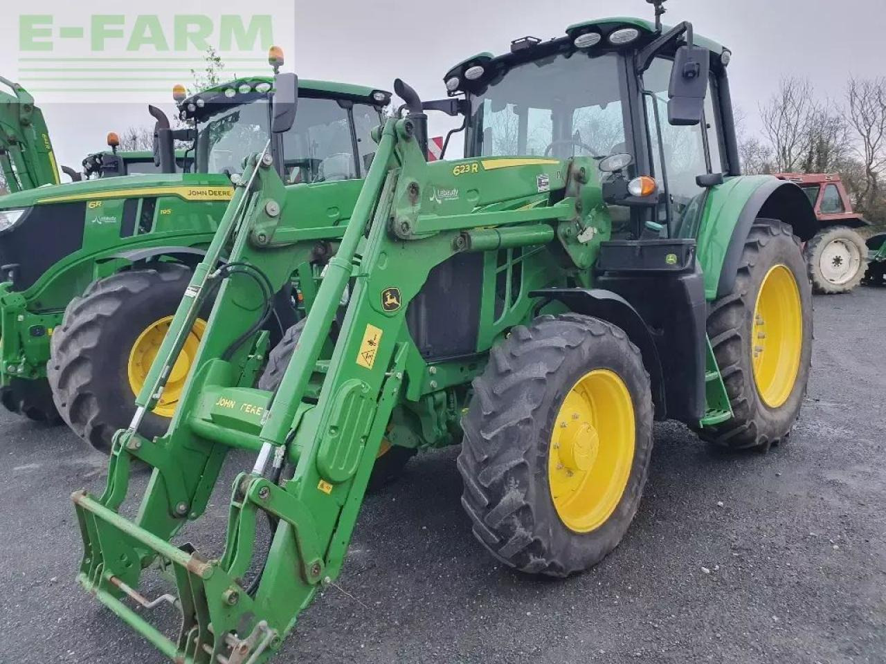 John Deere 6100 m - Tractor: foto 1 John Deere 6100 m - Tractor: foto 1