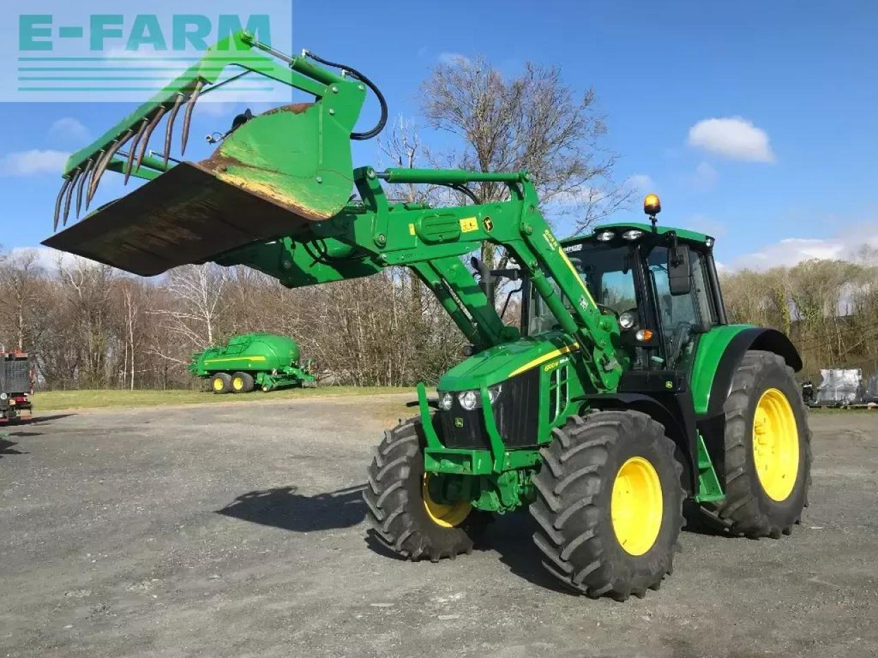 John Deere 6100 m command quad - Tractor: foto 1 John Deere 6100 m command quad - Tractor: foto 1