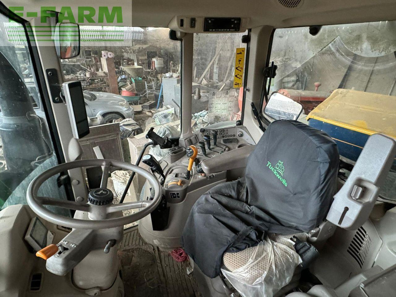 Tractor John Deere 6110M: foto 10