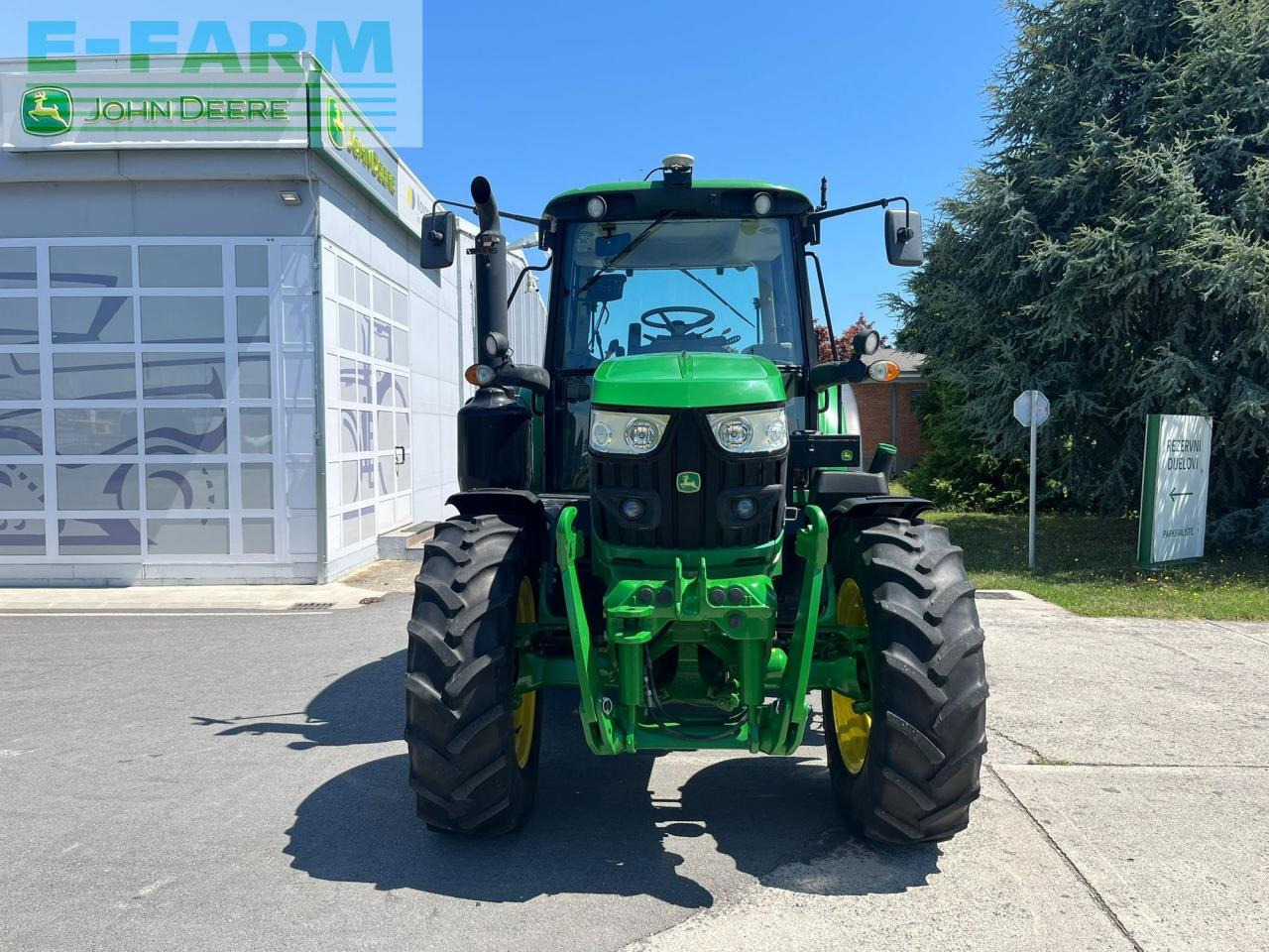 John Deere 6110M - Tractor: foto 3 John Deere 6110M - Tractor: foto 3