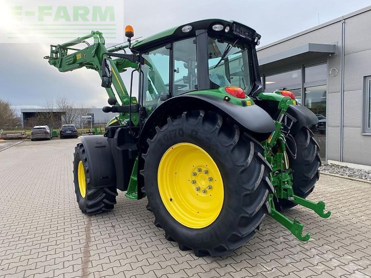 John Deere 6120m mit frontlader 623r - Tractor: foto 4 John Deere 6120m mit frontlader 623r - Tractor: foto 4