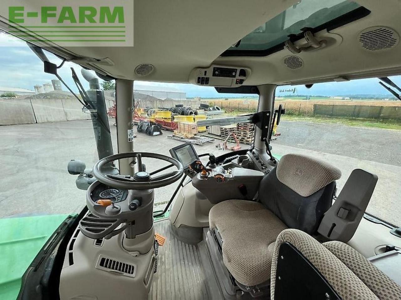 John Deere 6130r - Tractor: foto 5 John Deere 6130r - Tractor: foto 5