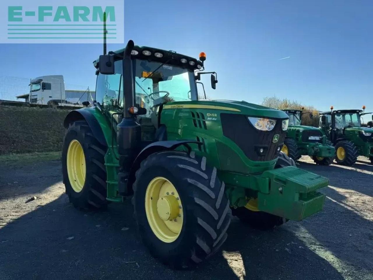 John Deere 6145 r autoquad destockage - Tractor: foto 1 John Deere 6145 r autoquad destockage - Tractor: foto 1