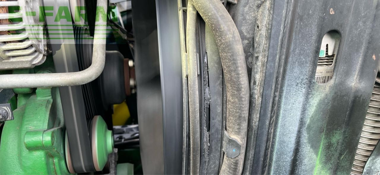 John Deere 6155 R - Tractor: foto 1 John Deere 6155 R - Tractor: foto 1