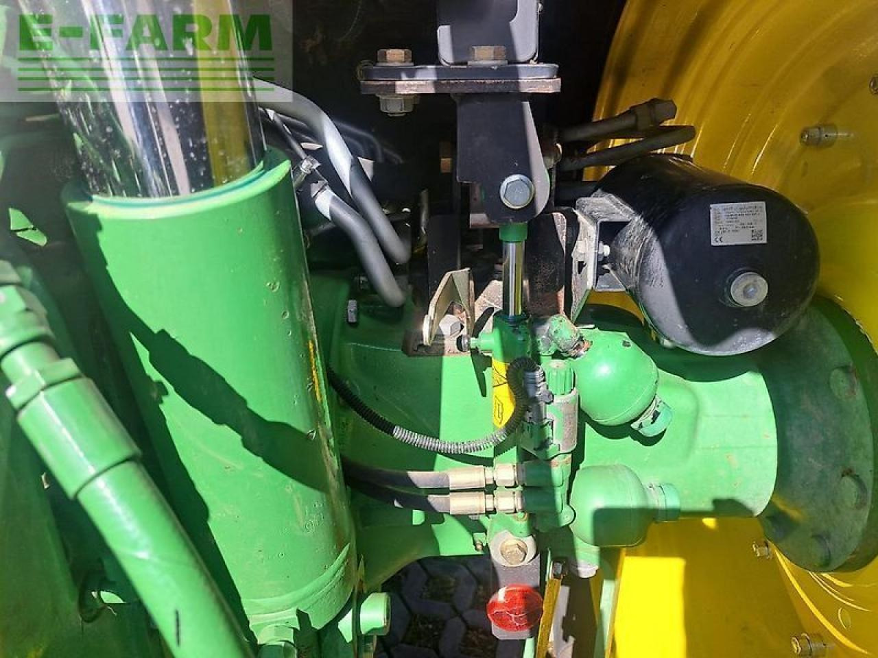 Tractor John Deere 6155r: foto 12