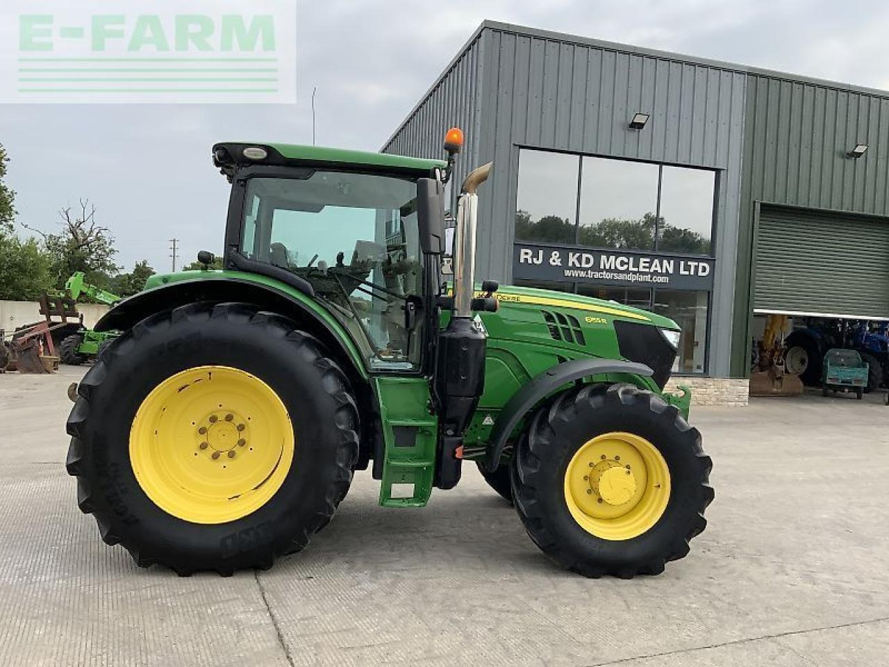 John Deere 6155r tractor (st23499) - Tractor: foto 1 John Deere 6155r tractor (st23499) - Tractor: foto 1