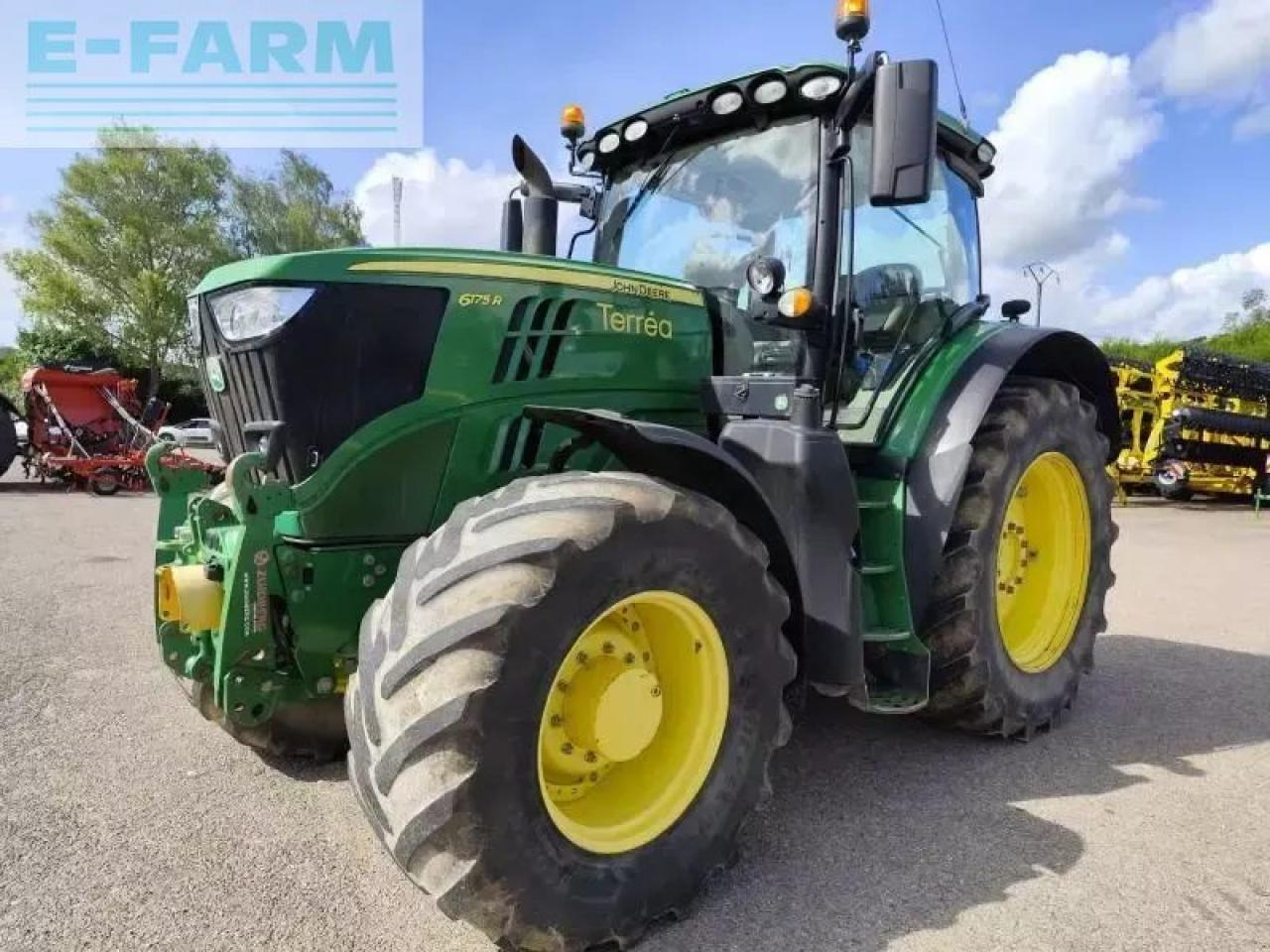 John Deere 6175r ft4 - Tractor: foto 1 John Deere 6175r ft4 - Tractor: foto 1