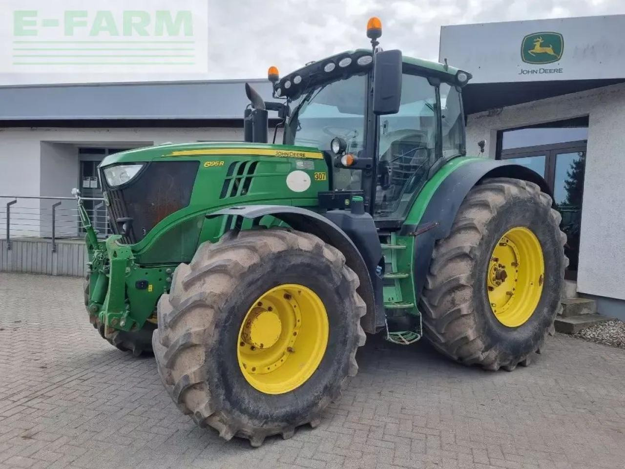 John Deere 6195r my17 ap 40 - Tractor: foto 1 John Deere 6195r my17 ap 40 - Tractor: foto 1
