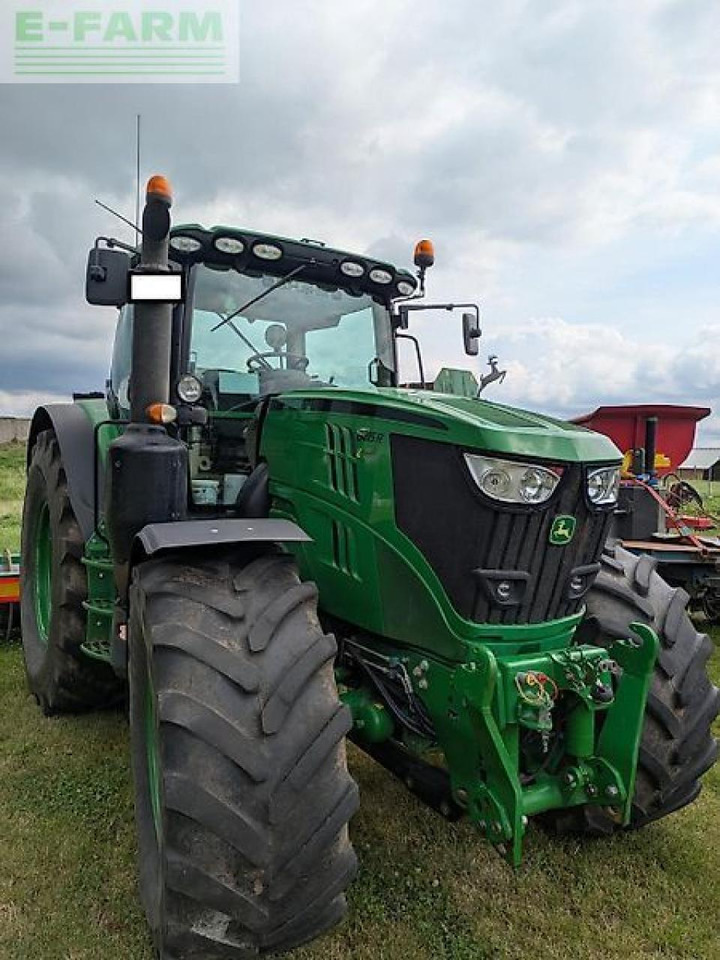 John Deere 6215 r - Tractor: foto 1 John Deere 6215 r - Tractor: foto 1