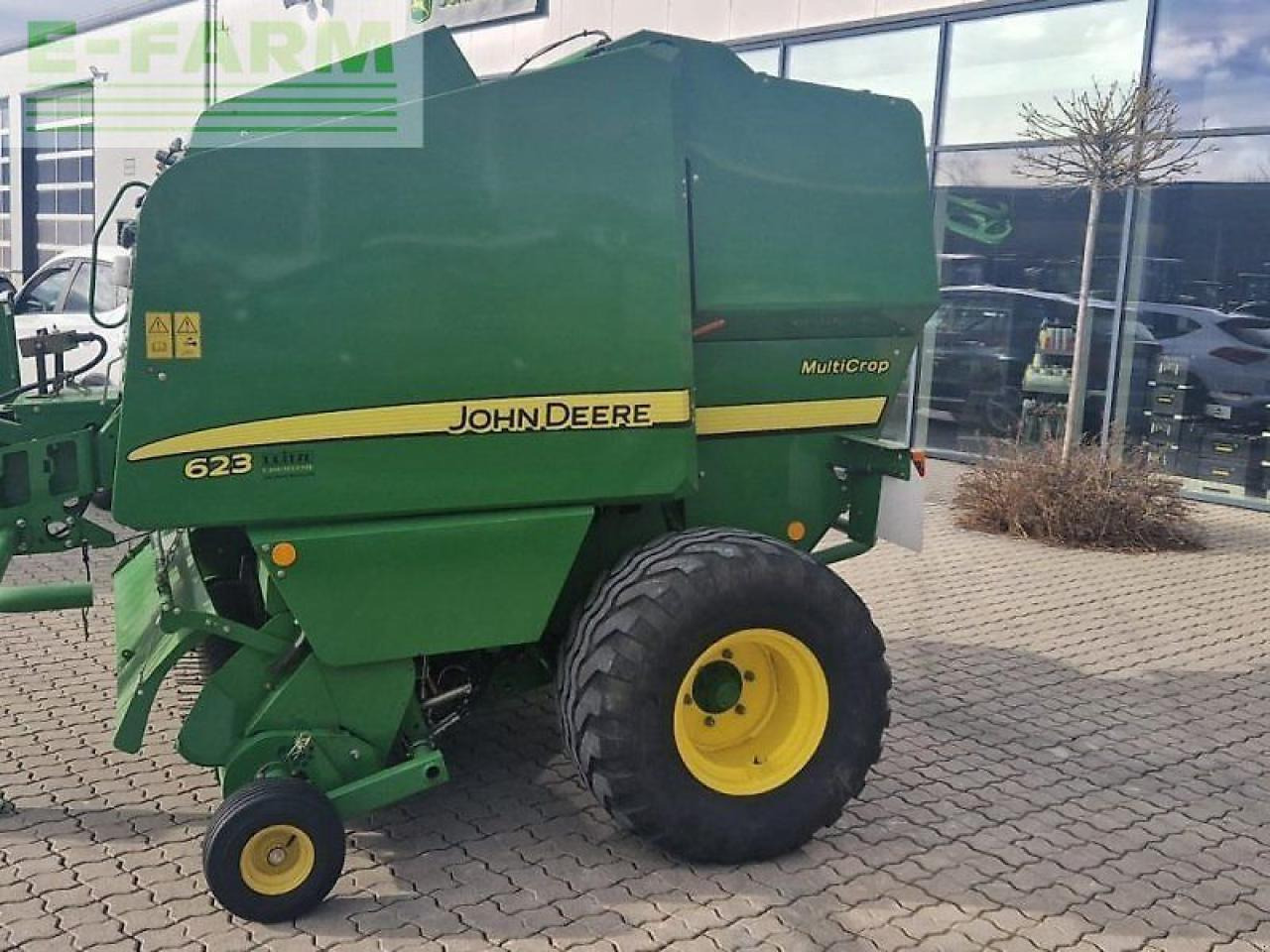 John Deere 623 multicrop - Empacadora de pacas cuadradas: foto 2 John Deere 623 multicrop - Empacadora de pacas cuadradas: foto 2