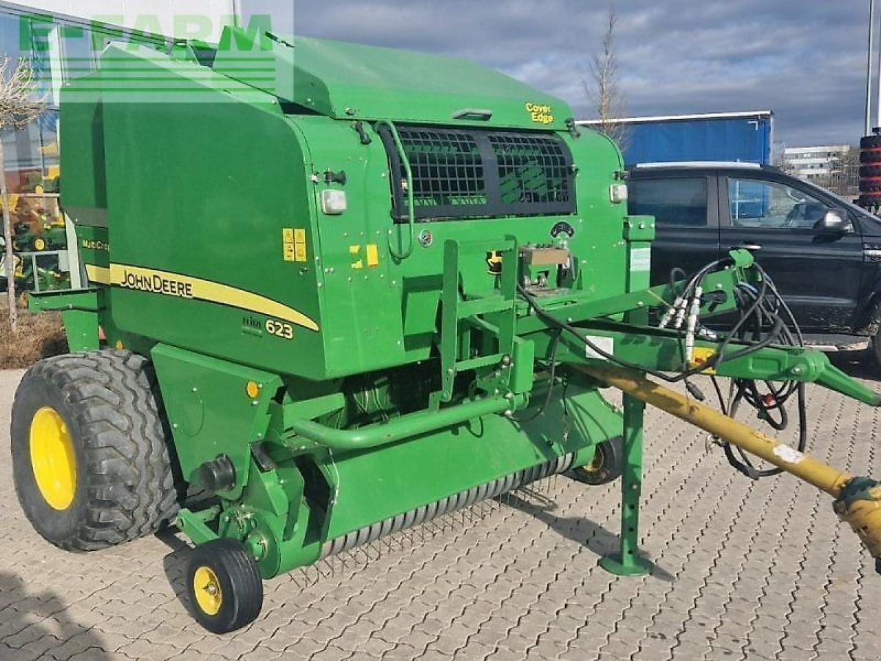 John Deere 623 multicrop - Empacadora de pacas cuadradas: foto 4 John Deere 623 multicrop - Empacadora de pacas cuadradas: foto 4
