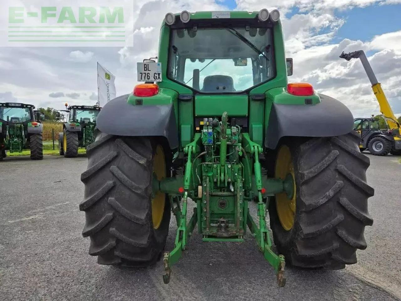 John Deere 6830 premium - Tractor: foto 3 John Deere 6830 premium - Tractor: foto 3