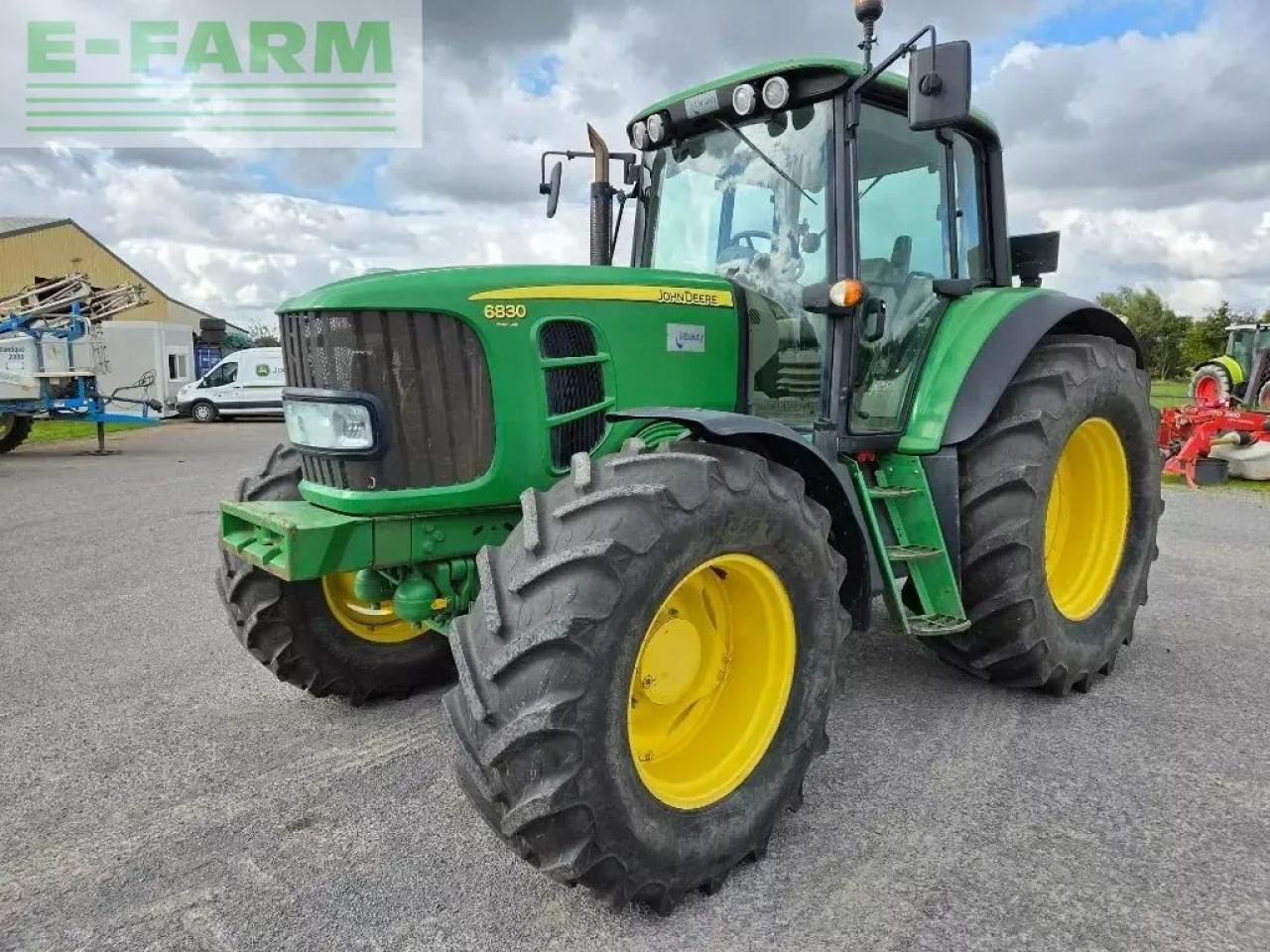 John Deere 6830 premium - Tractor: foto 1 John Deere 6830 premium - Tractor: foto 1