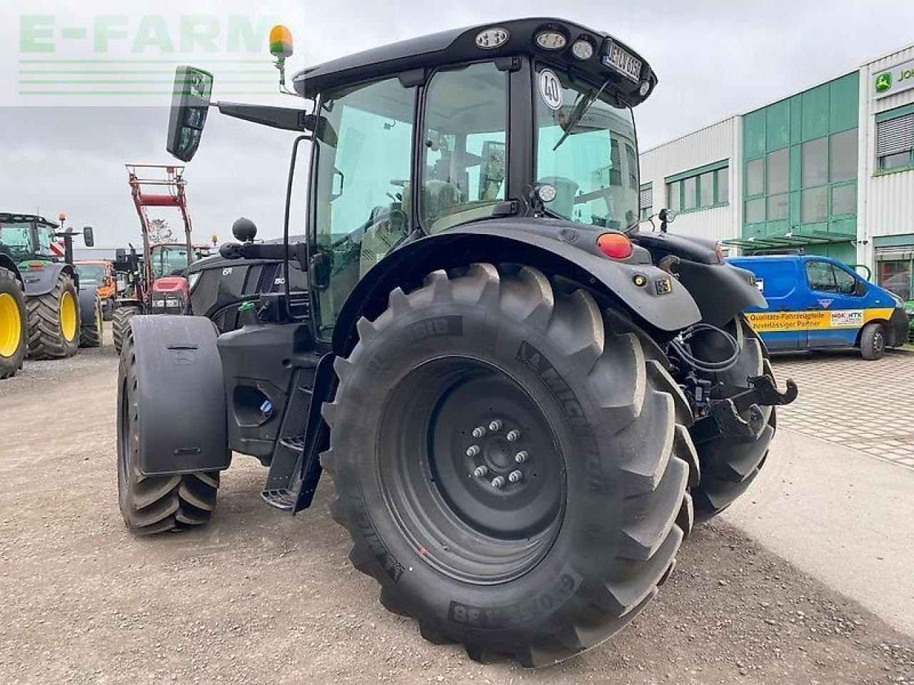 John Deere 6r150 black-edition - Tractor: foto 4 John Deere 6r150 black-edition - Tractor: foto 4