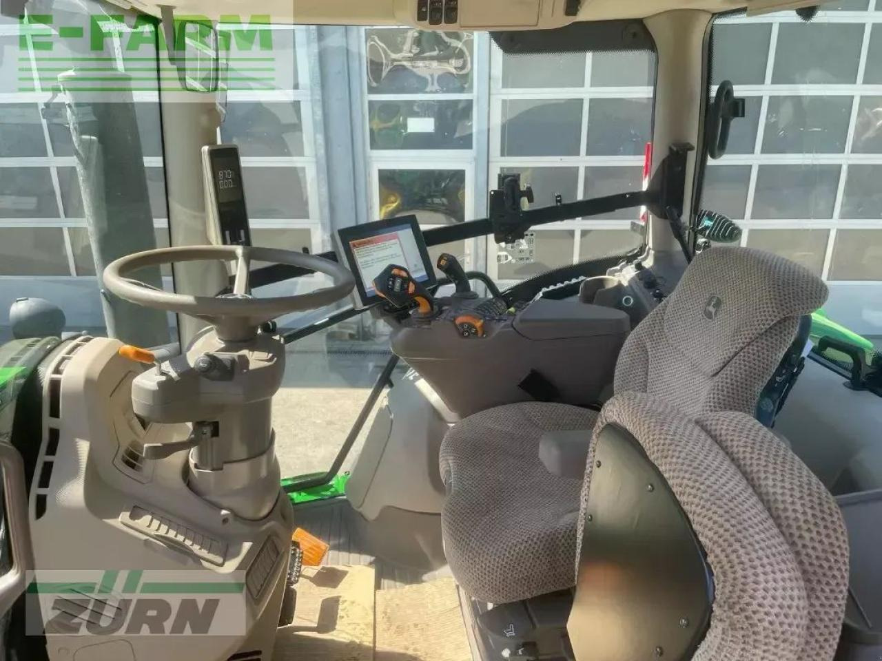 John Deere 6r195 / 6r 195 - Tractor: foto 5 John Deere 6r195 / 6r 195 - Tractor: foto 5