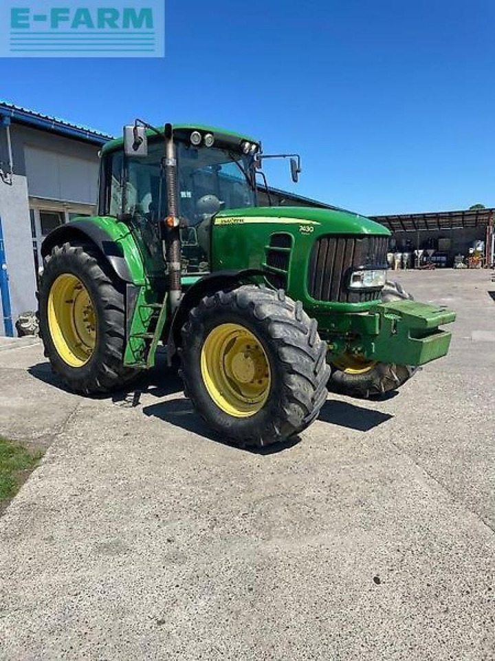 John Deere 7430 - Tractor: foto 2 John Deere 7430 - Tractor: foto 2
